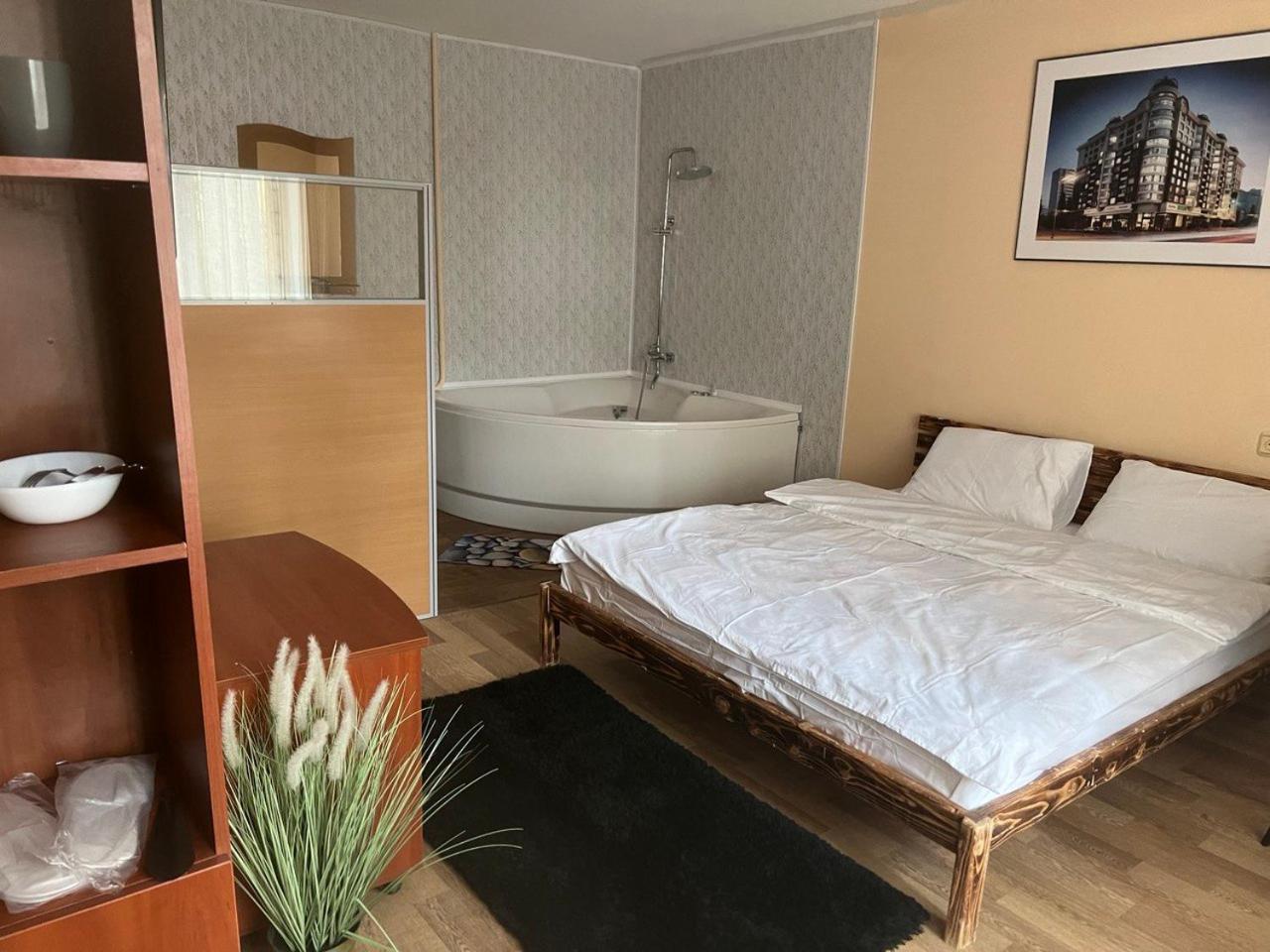 Hostel Krone Gok Zatishok Kijów Zewnętrze zdjęcie